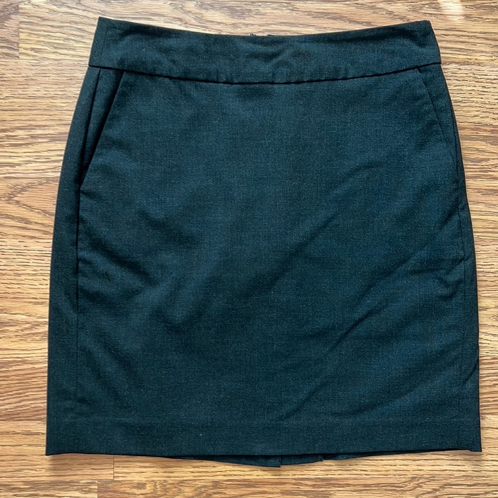 Banana Republic charcoal skirt